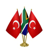 Masa Üstü Güney Afrika Bayrağı Türk Bayrağı Üçlü Pirinç Direk Masa Bayrak Seti