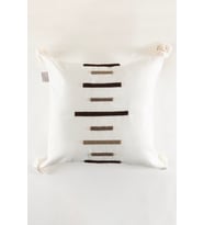 Koza Home Craft Multi Çizgi Desenli Püsküllü Kırlent 43 x 43 35300A (Çok Renkli)
