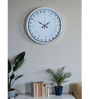Beyaz 40 Cm Metal 24 Saat Göstergeli Özel Tasarım Duvar Saati