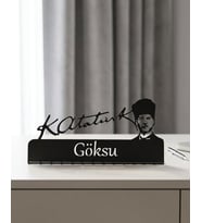Kişiye Özel Atatürk İmzalı Metal İsimlik – 1.5 mm Siyah Lazer Kesim Masaüstü Dekor (Mat Siyah)