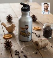 Kişiye Özel Karikatürlü Taksici Pipetli Matara Gri Doğum Günü Hediyesi