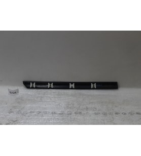 Kapı Bandı Arka Sol 4 Kapılıya Göre Vw Golf3 Bm 90-98 (Oem No: 1H4853753)