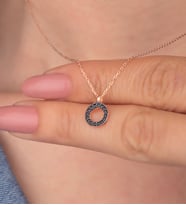 925 Ayar Gümüş Oniks Taşlı Çember Kolye