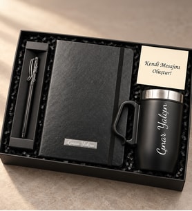 Kişiye Özel Ofis Hediye Seti ( İsme Özel Siyah Bardak Termos & İsme Özel Siyah Defter & İsme Özel Roller Kalem) Kurumsal Welcome Kit Hediye (Model 1)