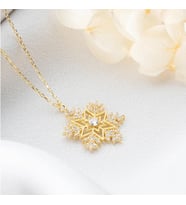 Vaoov 925 Ayar Gümüş Taşlı Kar Tanesi Hediye Kolye (Gold)