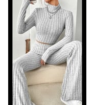 Fantezia Night Kadın Ekru Çizgili Boğazlı Crop Top ve Yüksek Bel Eşofman Takımı Spor Şık Kombin