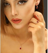 925 Ayar Gümüş Oval Yakut Model Tırnaklı Set