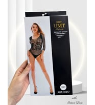Intive Kolları ve Göbeği Çizgili Transparan Göğsü Dantel Görünümlü Tanga Kesim Bodysuit (Siyah)