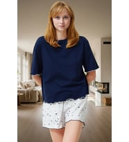 Rahatlığıyla Büyüleyecek Pijama Takımı Galaksi Desenli Pamuk Polyester Rahat Ve Şık