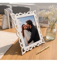 Fotoğraflı Dekoratif Beyaz Çerçeve Kişiye Özel A5 Çerçeve