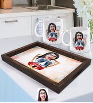 BK Gift Kişiye Özel İsimli Kadın Radyolojist Karikatürlü Doğal Ahşap Tepsi ve 2’li Kupa Bardak Seti-1