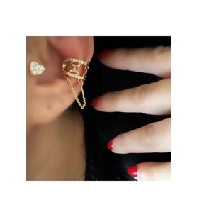 ZİNCİR SALLANTILI KISTIRMALI KIKIRDAK KÜPE GOLD ACR2538