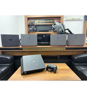 Sony PlayStation 4 Pro Tek Kol 1TB CUH-7016B Oyun Konsolu (İKİNCİ EL)