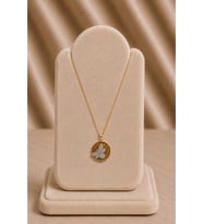 Arı Figürlü Gold Kolye