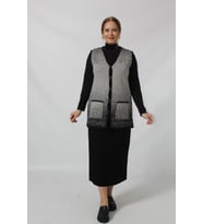 Y866 SİYAH-BEYAZ KARELİ DESENLİ DÜĞMELİ CEPLİ MEVSİMLİK ANNE YELEK (A.Siyah)
