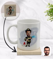 BK Gift Kişiye Özel İtfaiyeci Karikatürlü Beyaz Kupa Bardak ve Ahşap Bardak Altlığı Hediye Seti - Model 1