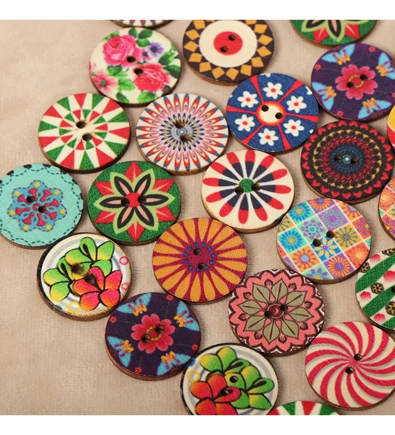Renkli Desenli Ahşap Düğme Seti - Bohem Vintage Çiçekli ve Geometrik