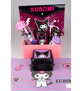 YENİ SEZON LİSANSLI KUROMI GIFT BOX ÖZEL KUTULU 500 ML MATARA,BESLENME KABI İLE KIRTASİYE OKUL SETİ (Mavi)
