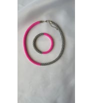 el yapımı pembe boncuk kolye bileklik