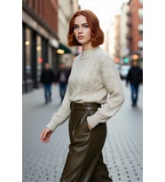 Kadın Oversize Saç Örgü Dik Yaka Triko Crop Kazak Kış Günleri İçin Konforlu Ve Şık Tasarım