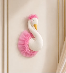 EL YAPIMI PEMBE TÜTÜLÜ PRENSES KUĞU BÜSTÜ DEKORATİF BEBEK ODASI KAPI-DUVAR SÜSÜ