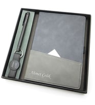 Signator® Codex  N185 Kişiye Özel Defterli Set - İsme Özel Siyah Kalem + İsme Özel Siyah Defter + İsme Özel Siyah Anahtarlık  İsme Özel Kutusunda Hediyelik Set (Karışık)