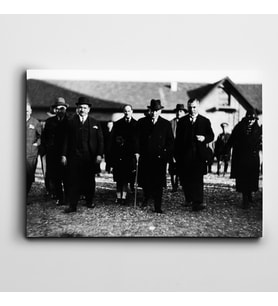 Atatürk 1933 Adana'da Kanvas Tablo