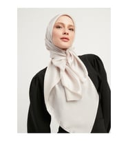 Şaless Tesettür Kadın Janjan-janjanlı Krinkıl Abiye Eşarp-inci Beyazı- 100x100cm (Latte)