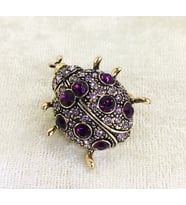 Aşina Gümüş Uğur Böcek Mor Taşlı Swarovski Taşlı Elmas Montür Broş Sevgiliye Hediye