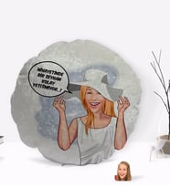 BK Gift Kişiye Özel İsimli Kadın Nihayetinde Karikatürlü Yuvarlak Dekoratif Kırlent Yastık-6