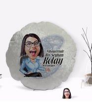 BK Gift Kişiye Özel İsimli Kadın Nihayetinde Karikatürlü Yuvarlak Dekoratif Kırlent Yastık-2