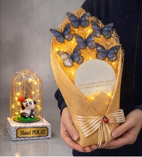 Kişiye Özel Işıklı Fanus ve Aynalı Led Işıklı Mavi Kelebek Buketi – Romantik Hediye Seti (Model 4)