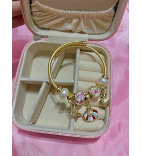 İnci Detaylı Gold Charm