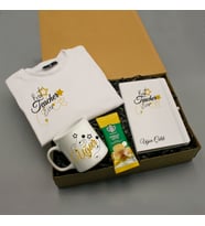 Öğretmenler Gününe Özel Best Teacher EverTasarımlı  Beyaz Tişört & Kişiye Özel Beyaz Defter & Beyaz Kupa & Starbucks Vanilla Latte Hediye Seti