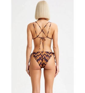 Kadın Bikini Takımı Batik Desenli Üçgen Kaplı Kapsız Düşük Bel Slip Alt Aksesuarlı Regular Kalıp