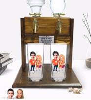 BK Gift Kişiye Özel Sevgililer Tasarımlı İkili Rakı Bardağı ve Çift Musluklu Doğal Ahşap Rakı Standı-54 (Model 1)