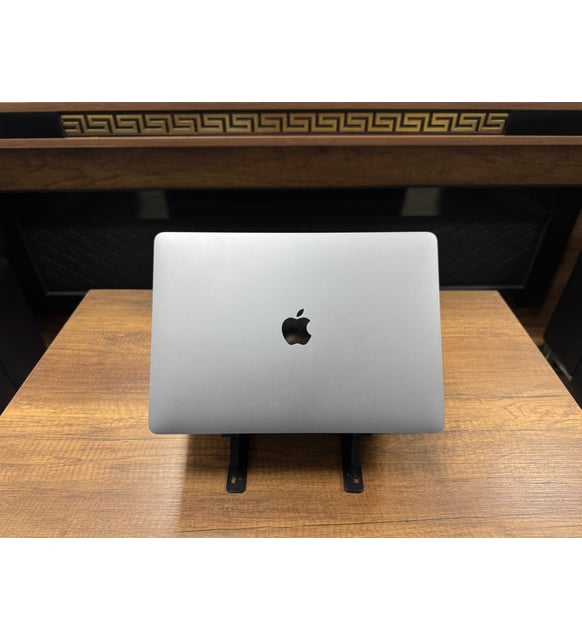 Apple MacBook Pro M2 8GB RAM 256GB SSD 13” Uzay Grisi Taşınabilir
