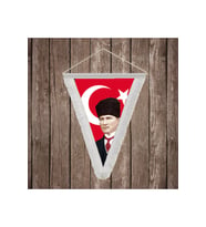 Ay Yıldız Kalpaklı Atatürk Portresi Beyaz Saçaklı Üçgen Flama Bayrak Hatıra Flama ATA43