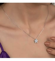 Ucarticaret S-warovski Taşlı Gümüş Yıldız Bayan Kolye