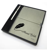 Scrikss İsme Özel Verona Defter & İsme Özel Scrikss Metal Roller Kalem Seti (Öğretmenler Günü veya başka bir mesaj işlenebilir) (Karışık)