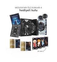 Medusa’nın Ölü Kumları - 4 (Yan Boyamalı - Hediyeli Tekli Kutu)
