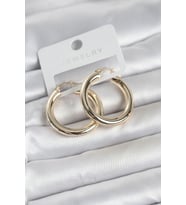 Gold Renk Pirinç Halka 30 mm Kadın Küpe 5886