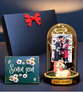 Kişiye Özel İsimli ve Fotoğraflı Led Işıklı Fanus Hediye Seti, Siyah Hediye Kutusunda (Model 6)