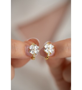 925 Ayar Gümüş Gold Kaplama 15 mm Beyaz Taşlı Yonca Model Küpe