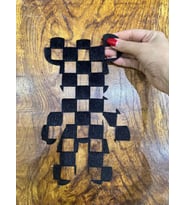 ÜTÜ İLE YAIŞAN SİYAH DAMALI AYI ARMA DİKİŞ APLİKE 26X17 CM