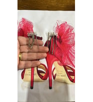 ZİRKON TAŞ PÜSKÜLLÜ PEMBE SAÇLI ARMA DİKİŞ APLİKE 23X19 CM