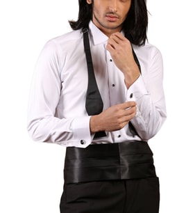 Beyaz Siyah Taş Düğmeli Damatlık Ata Yaka Kol Düğmeli Slim Fit Smokin Gömlek - 006