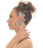 Kadın Gümüş Renk Lak Kaplama Zirkon Taşlı Dokulu Yaprak Stilizesi Sol Kulak Earcuff&Kıkırdak Küpe