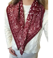 Desen Detay 65*65 Fular Beyaz