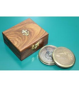 Ahşap Kutulu Pirinç Pusula 12*10cm